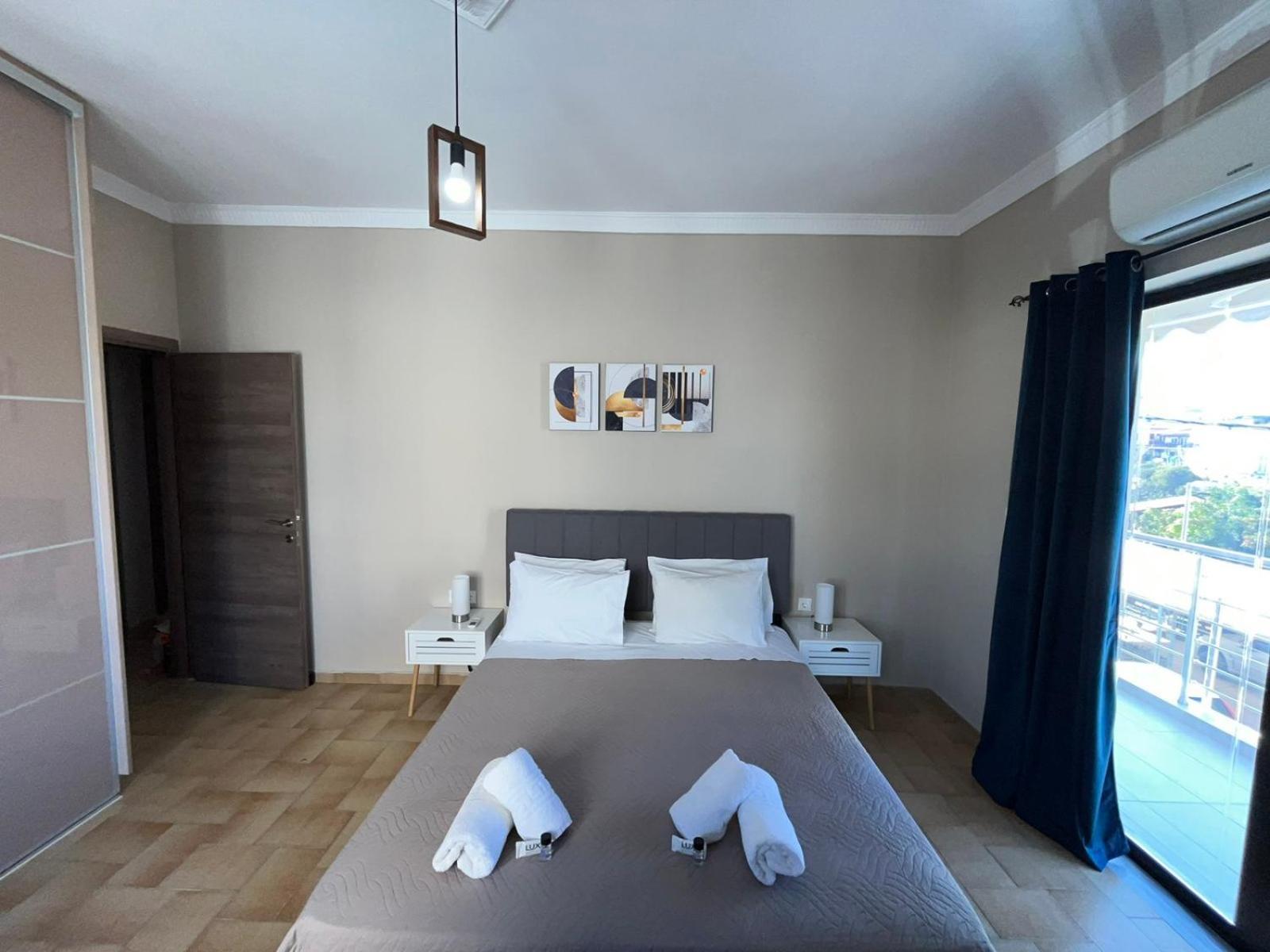 Modern Central Αpt 500M From The Beach. Chania  Exterior photo