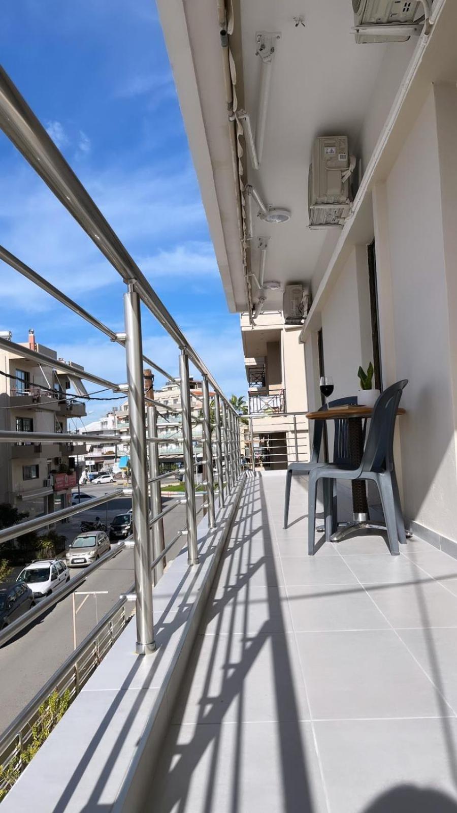 Modern Central Αpt 500M From The Beach. Chania  Exterior photo